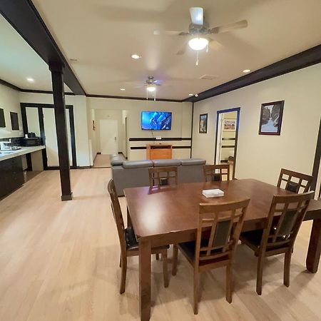 Wells Gray Inn Clearwater Exterior photo